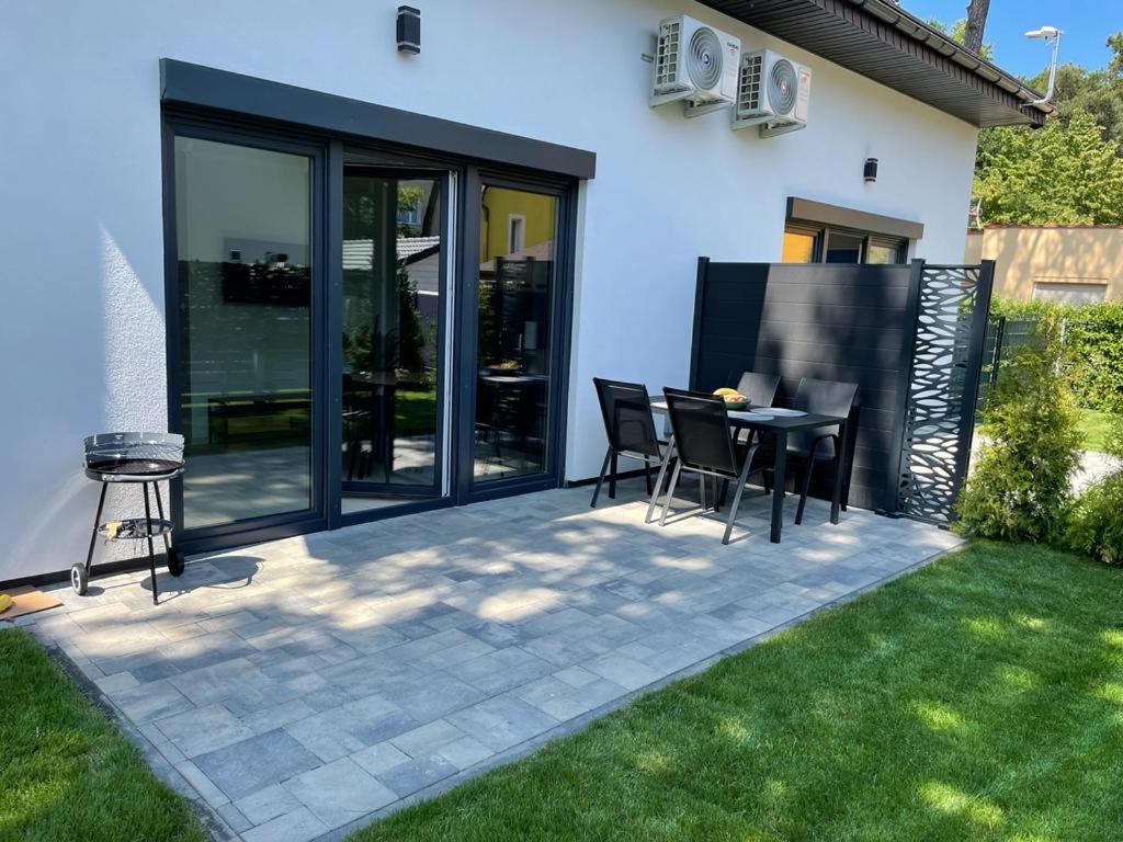 Apartamenty Przy Parku -150M Od Plazy Дарлувко Экстерьер фото